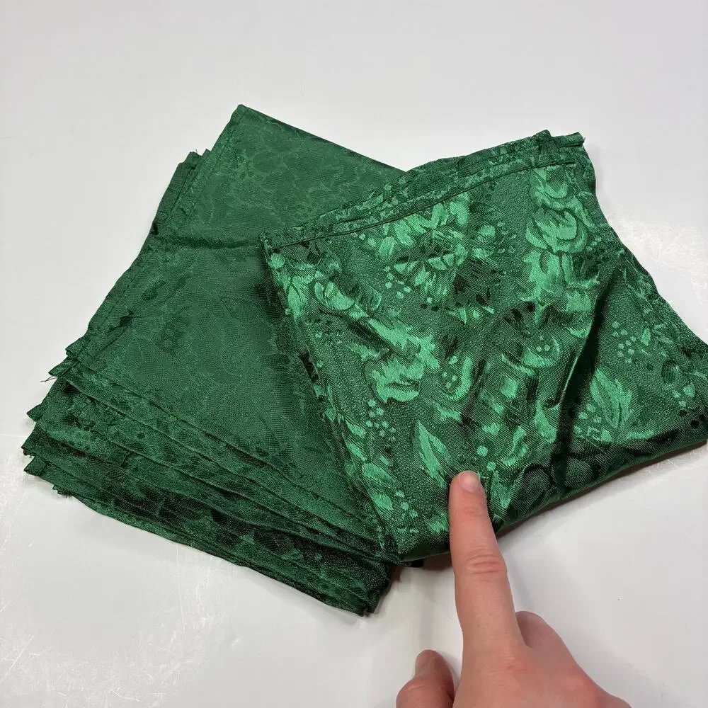 Set of 4 Fabric Napkins Green Jacquard Floral 13.7